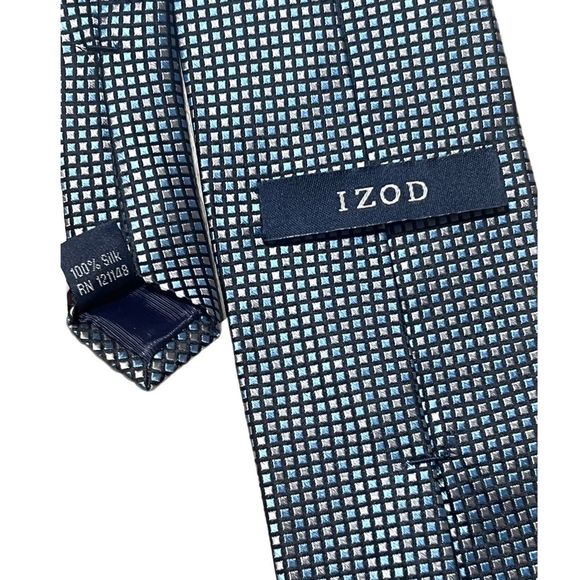 100% Silk tie, Men’s IZOD, Metallic square shapes - Picture 3 of 7